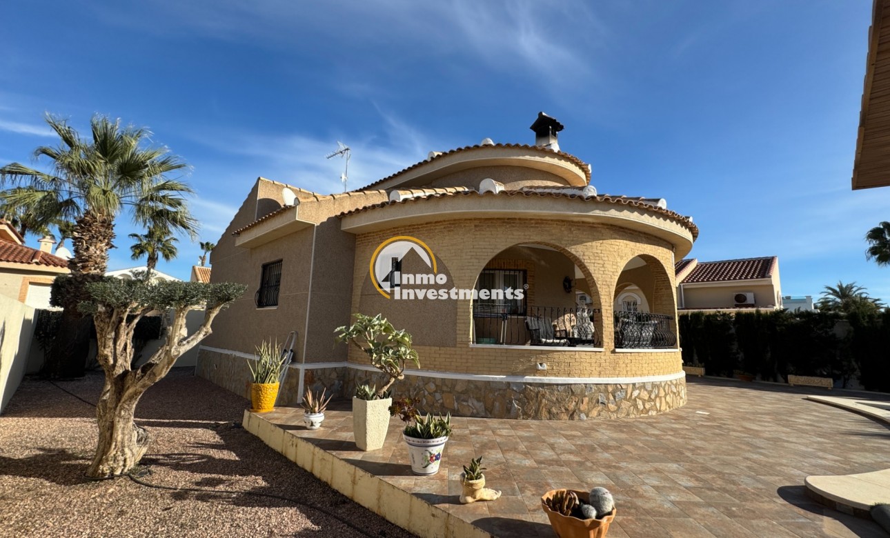 Resale - Villa - Benijofar