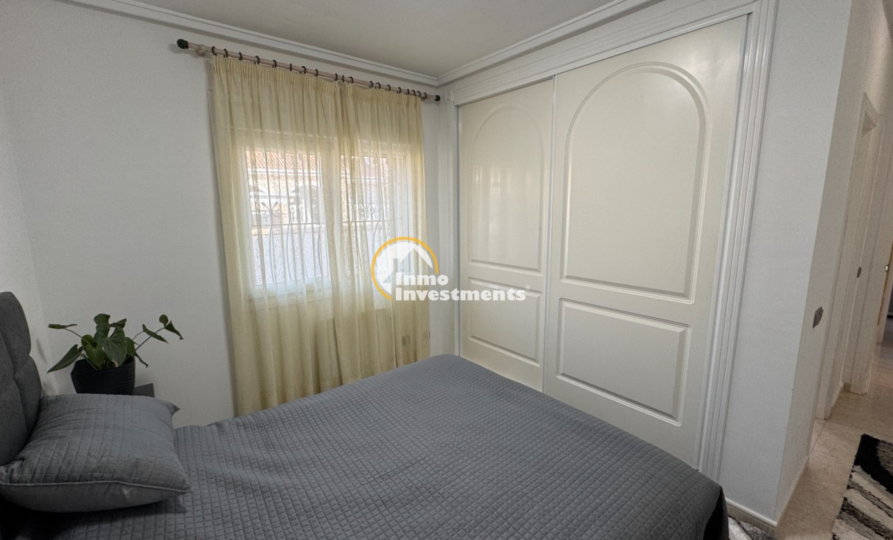 Resale - Villa - Benijofar