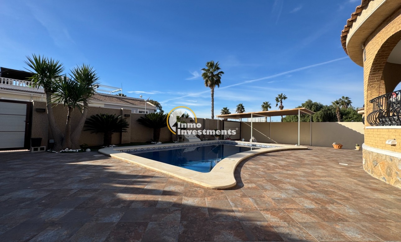 Resale - Villa - Benijofar