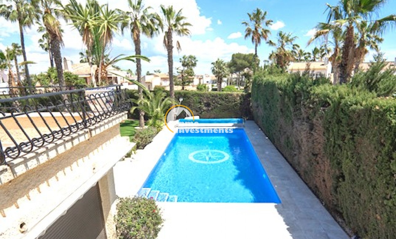 Revente privée - Villa - Villamartin