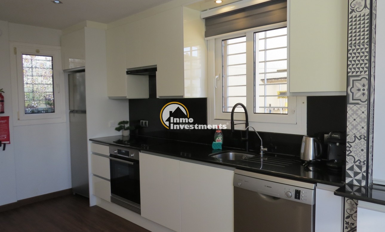 Resale - Apartment - Orihuela Costa - Villamartin