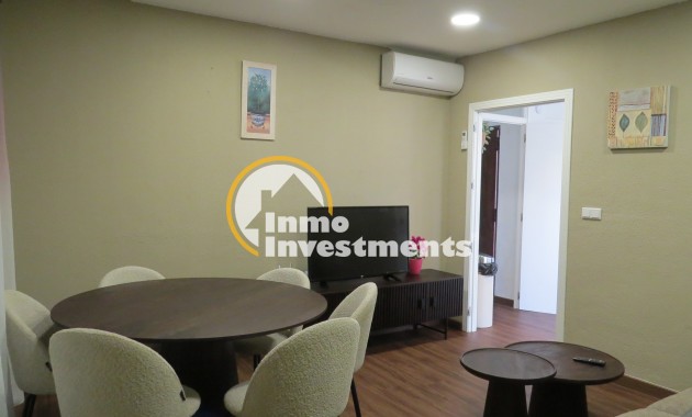 Resale - Apartment - Orihuela Costa - Villamartin