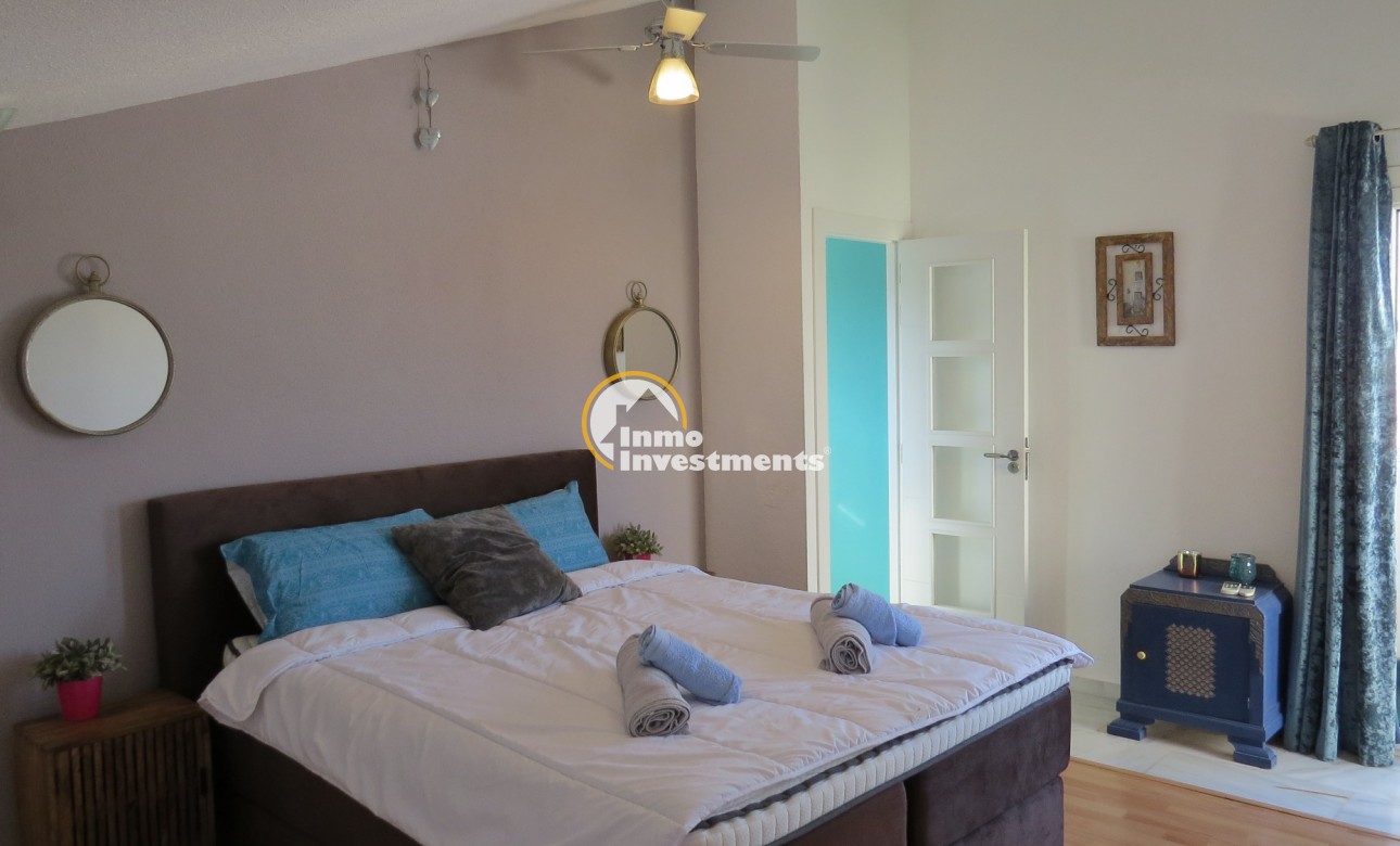 Resale - Apartment - Orihuela Costa - Villamartin