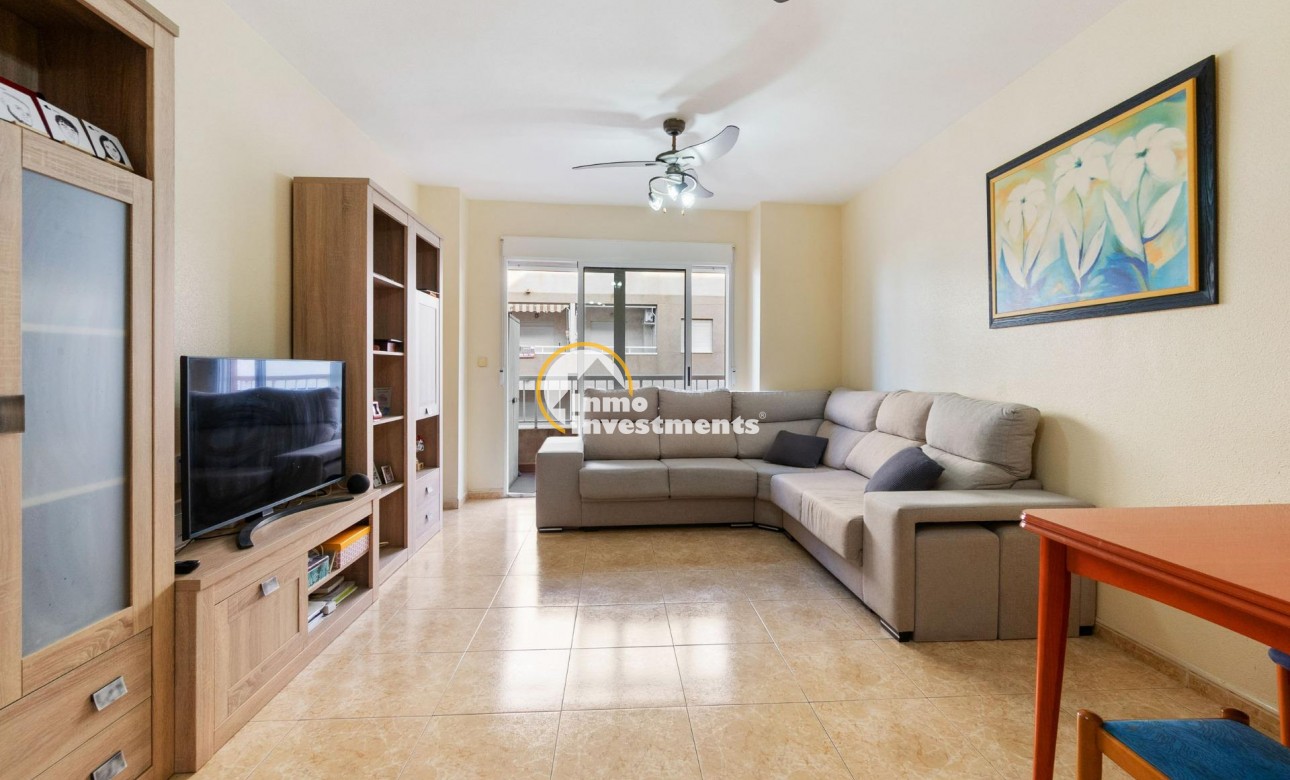 Resale - Apartment - Torrevieja - Beach