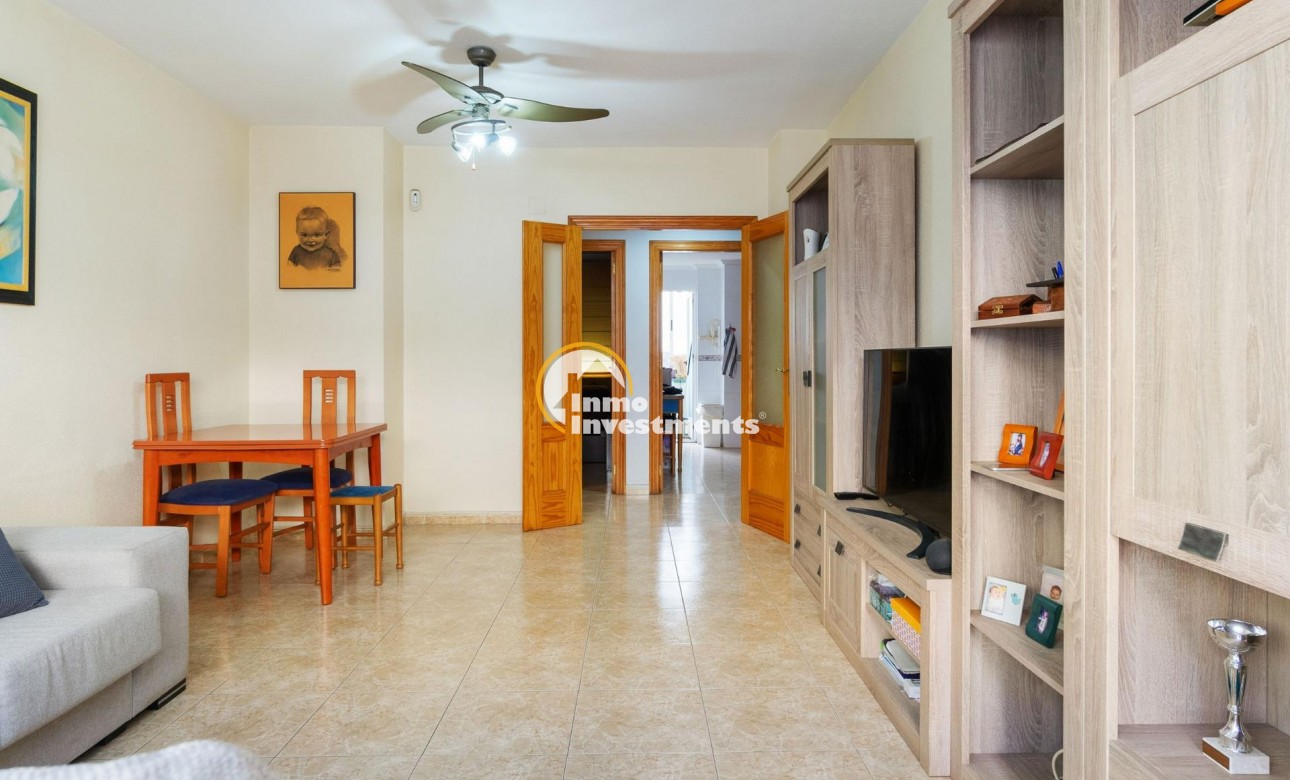 Resale - Apartment - Torrevieja - Beach