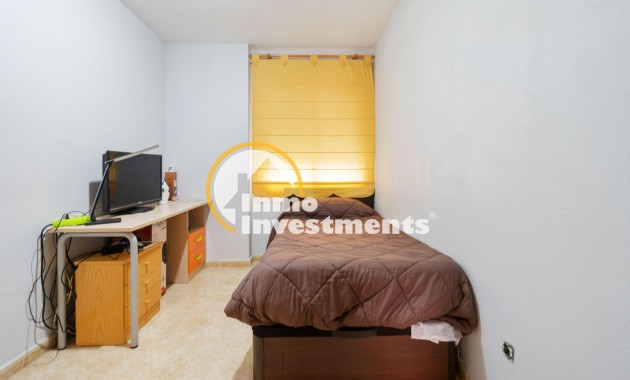 Resale - Apartment - Torrevieja - Beach