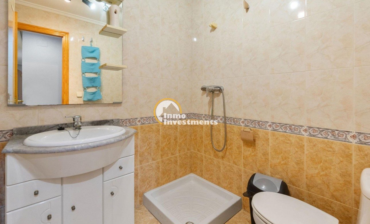 Resale - Apartment - Torrevieja - Beach