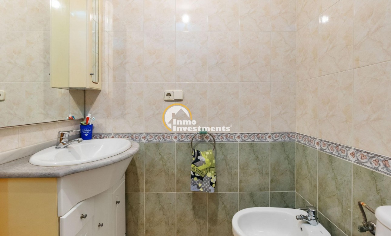 Resale - Apartment - Torrevieja - Beach