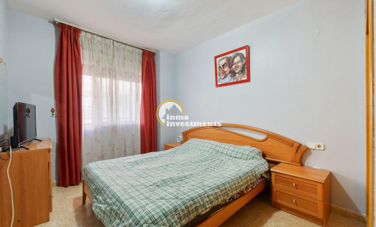 Resale - Apartment - Torrevieja - Beach