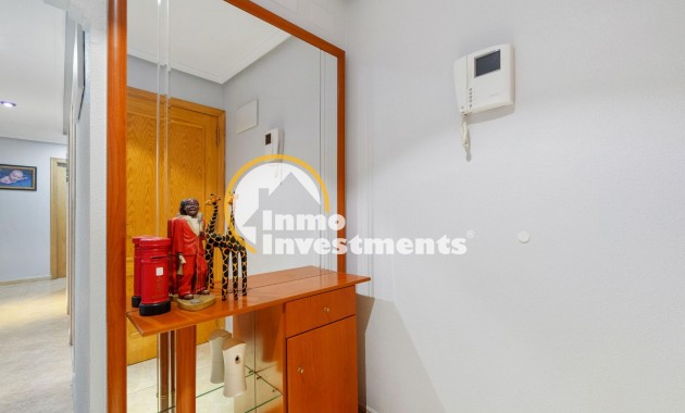 Resale - Apartment - Torrevieja - Beach