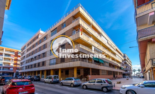 Resale - Apartment - Torrevieja - Acequion