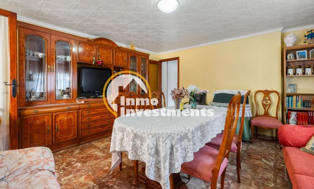 Resale - Apartment - Torrevieja - Acequion