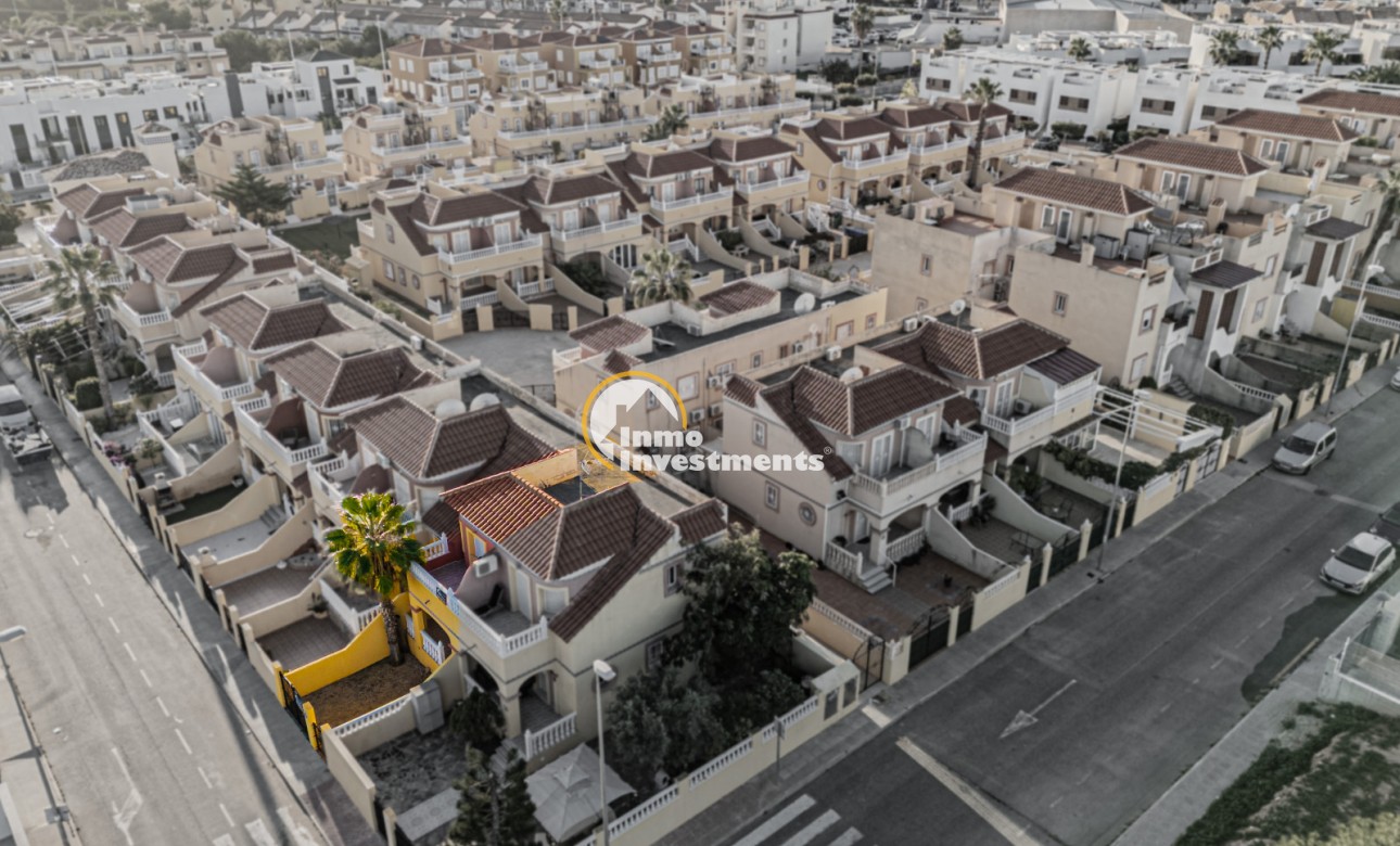 Resale - Town house - La Zenia