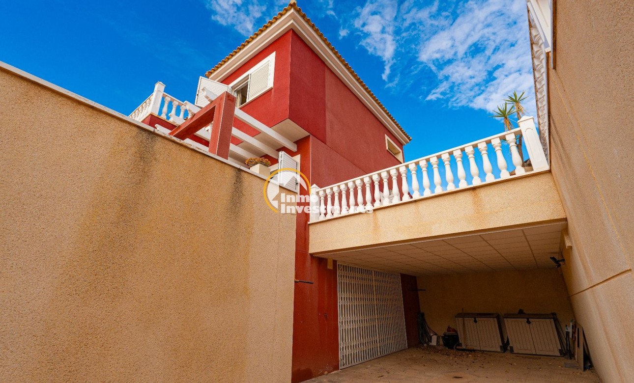 Resale - Villa - Torrevieja - Aguas Nuevas