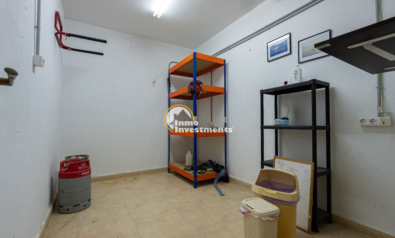 Resale - Villa - Torrevieja - Aguas Nuevas