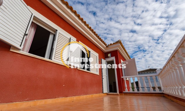 Resale - Villa - Torrevieja - Aguas Nuevas