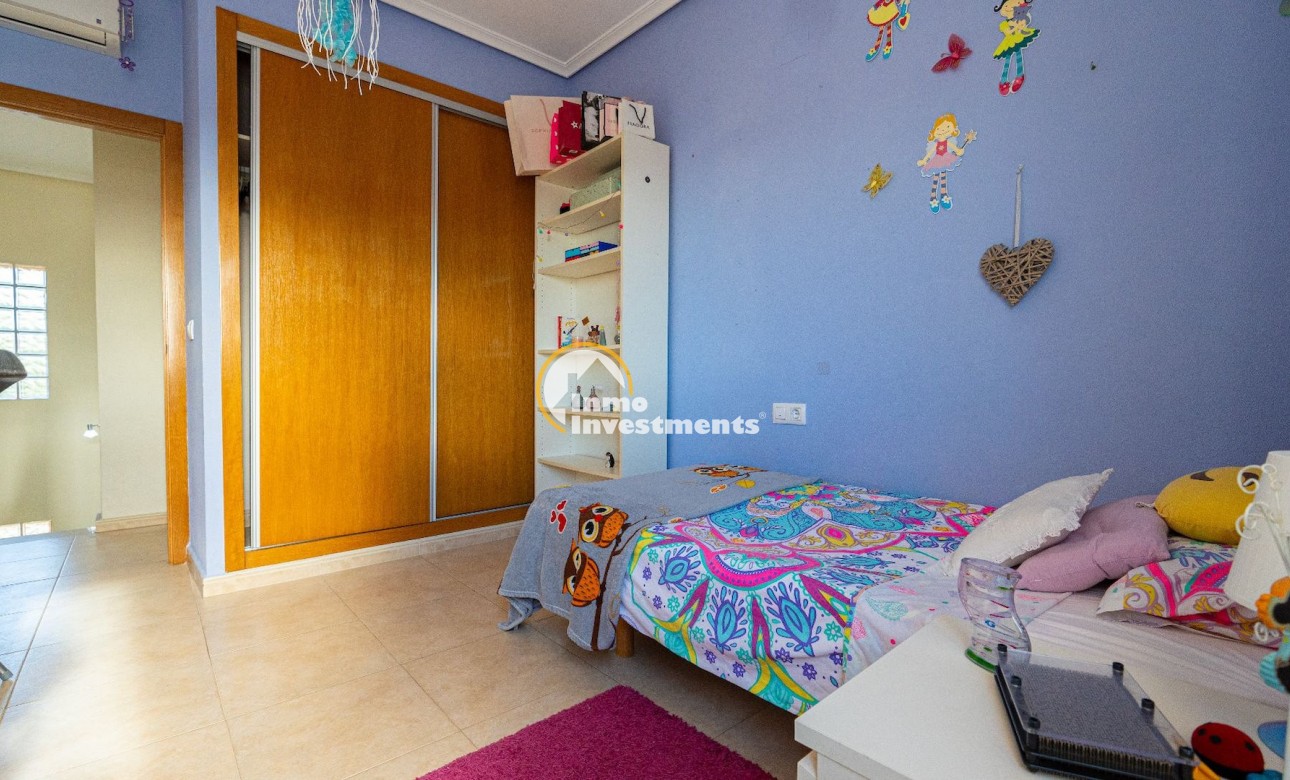 Resale - Villa - Torrevieja - Aguas Nuevas