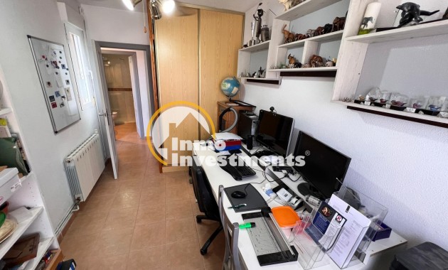 Resale - Semi Detached House - Villamartin - Pau 26