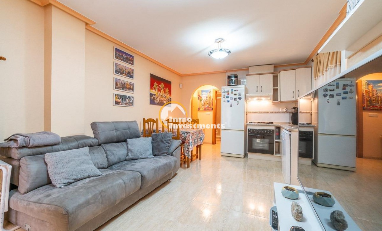 Resale - Apartment - Torrevieja - Torrevieja Centre