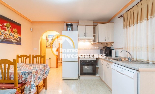 Resale - Apartment - Torrevieja - Torrevieja Centre