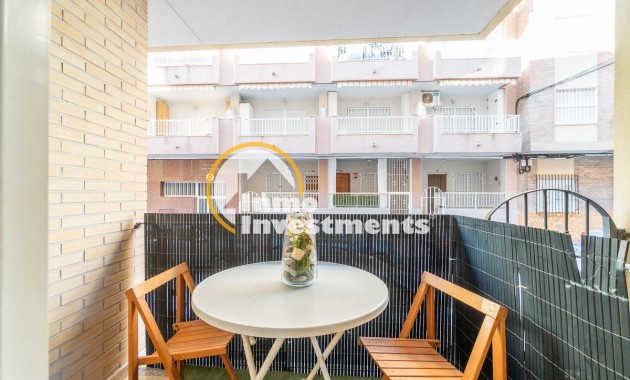 Resale - Apartment - Torrevieja - Torrevieja Centre