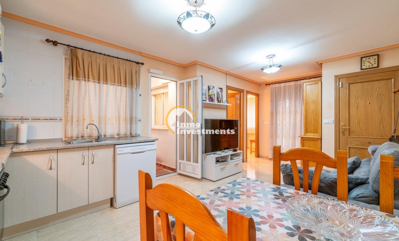 Resale - Apartment - Torrevieja - Torrevieja Centre