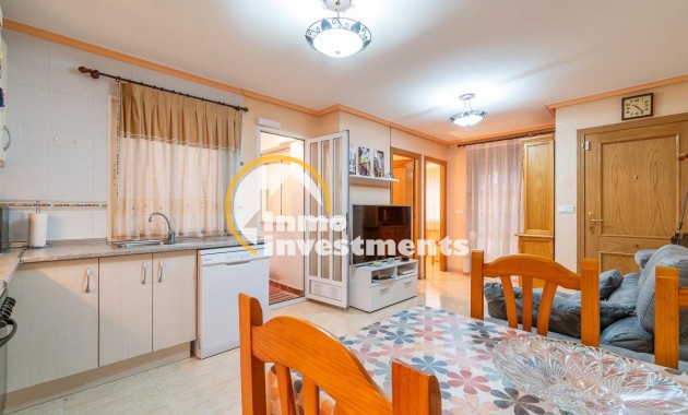 Resale - Apartment - Torrevieja - Torrevieja Centre