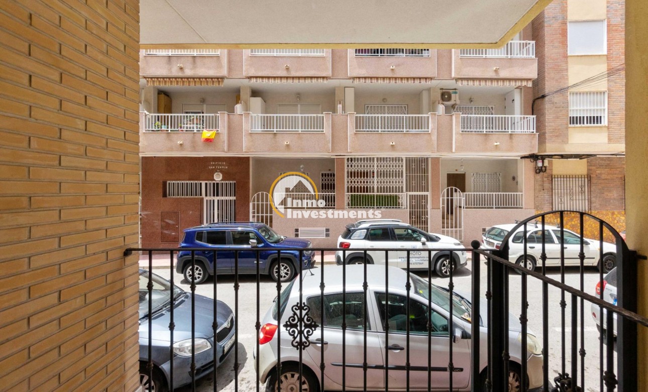 Resale - Apartment - Torrevieja - Torrevieja Centre