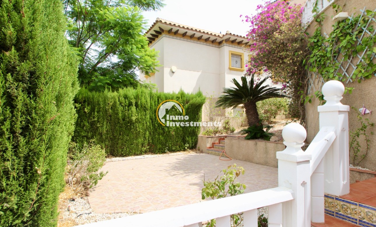 Resale - Villa - Villamartin