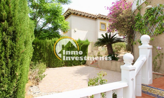 Resale - Villa - Villamartin