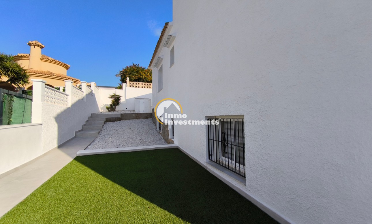 Resale - Villa - Villamartin