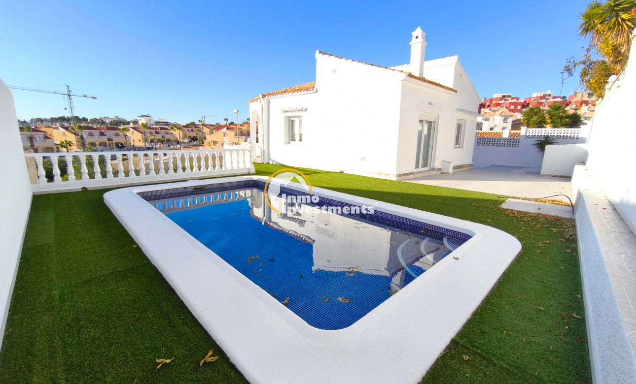 Resale - Villa - Villamartin