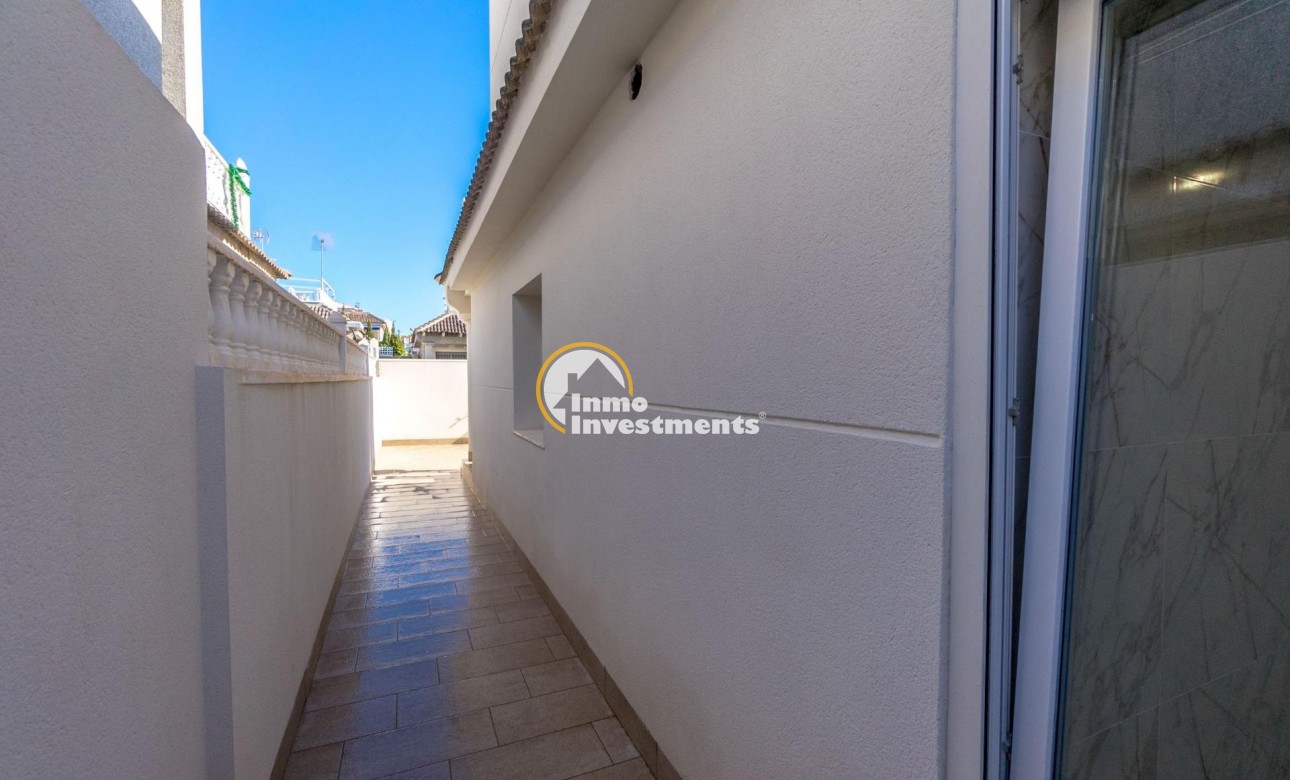 Long term rental - Villa - Torrevieja - El Chaparral