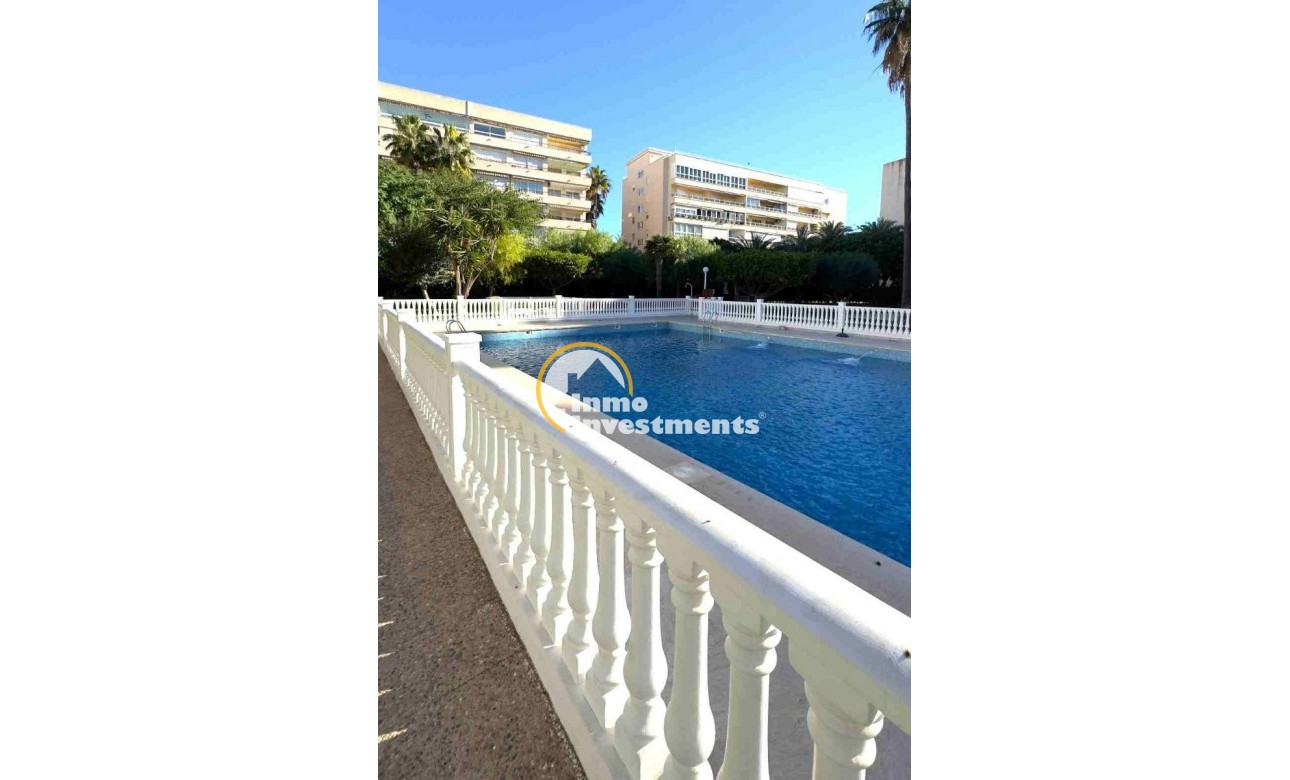 Resale - Apartment - Torrevieja - Beach