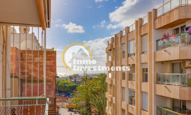 Resale - Apartment - Torrevieja - Centro