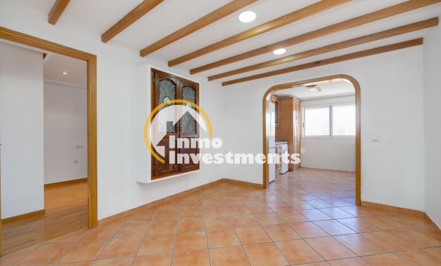 Resale - Apartment - Torrevieja - Centro