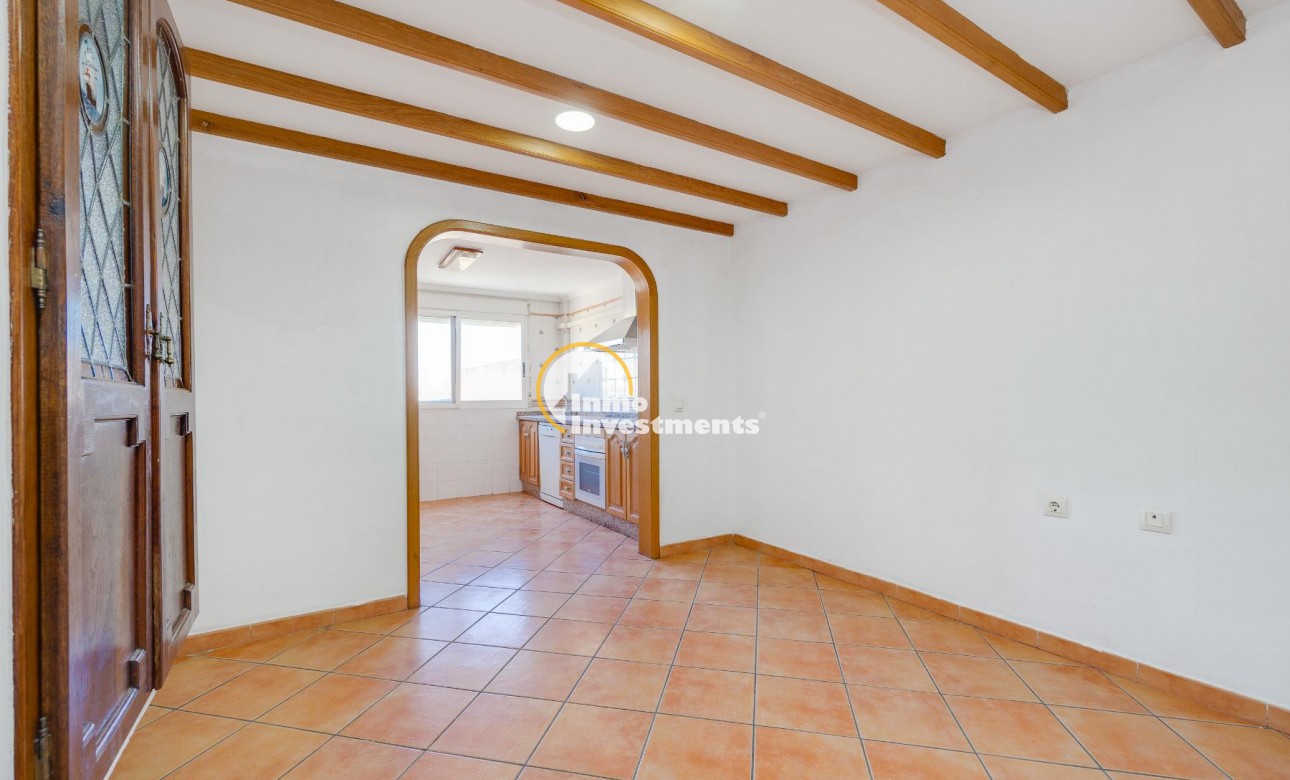 Resale - Apartment - Torrevieja - Centro