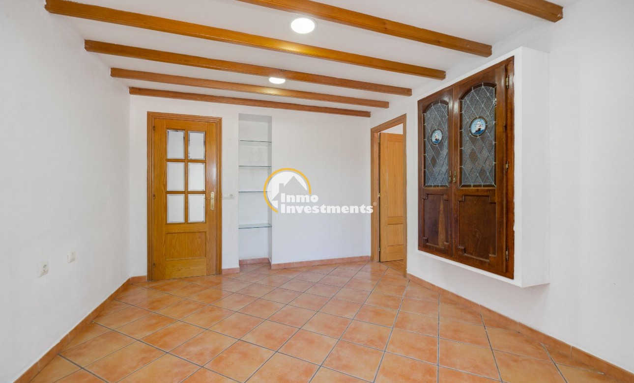 Resale - Apartment - Torrevieja - Centro