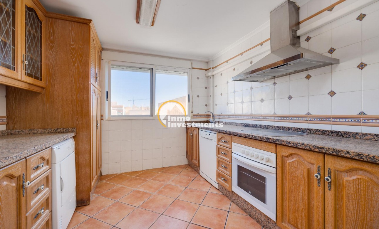 Resale - Apartment - Torrevieja - Centro