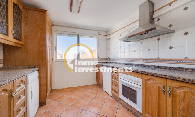 Resale - Apartment - Torrevieja - Centro