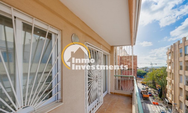 Resale - Apartment - Torrevieja - Centro