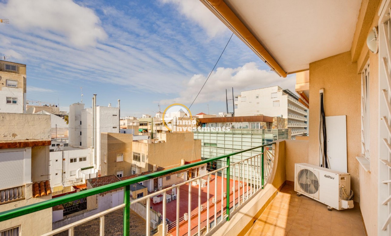 Resale - Apartment - Torrevieja - Centro