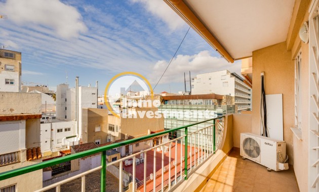 Resale - Apartment - Torrevieja - Centro