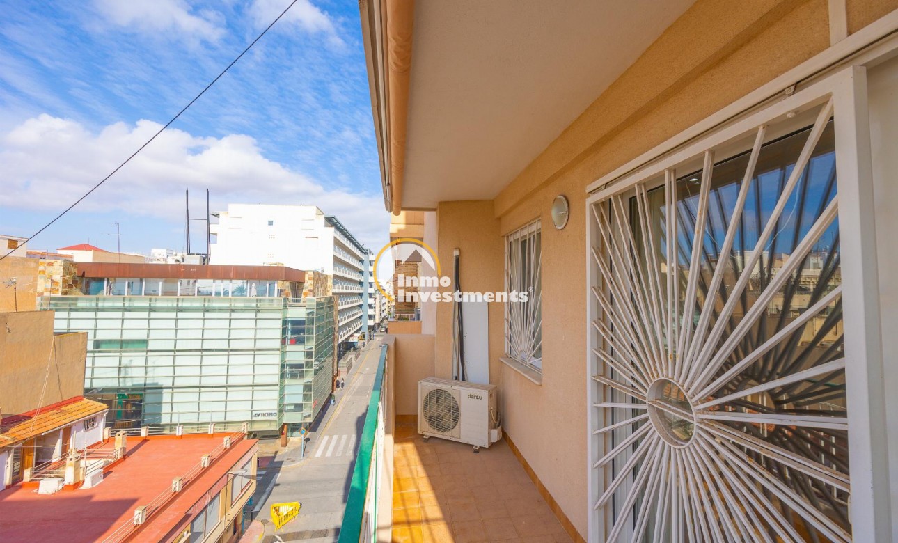 Resale - Apartment - Torrevieja - Centro