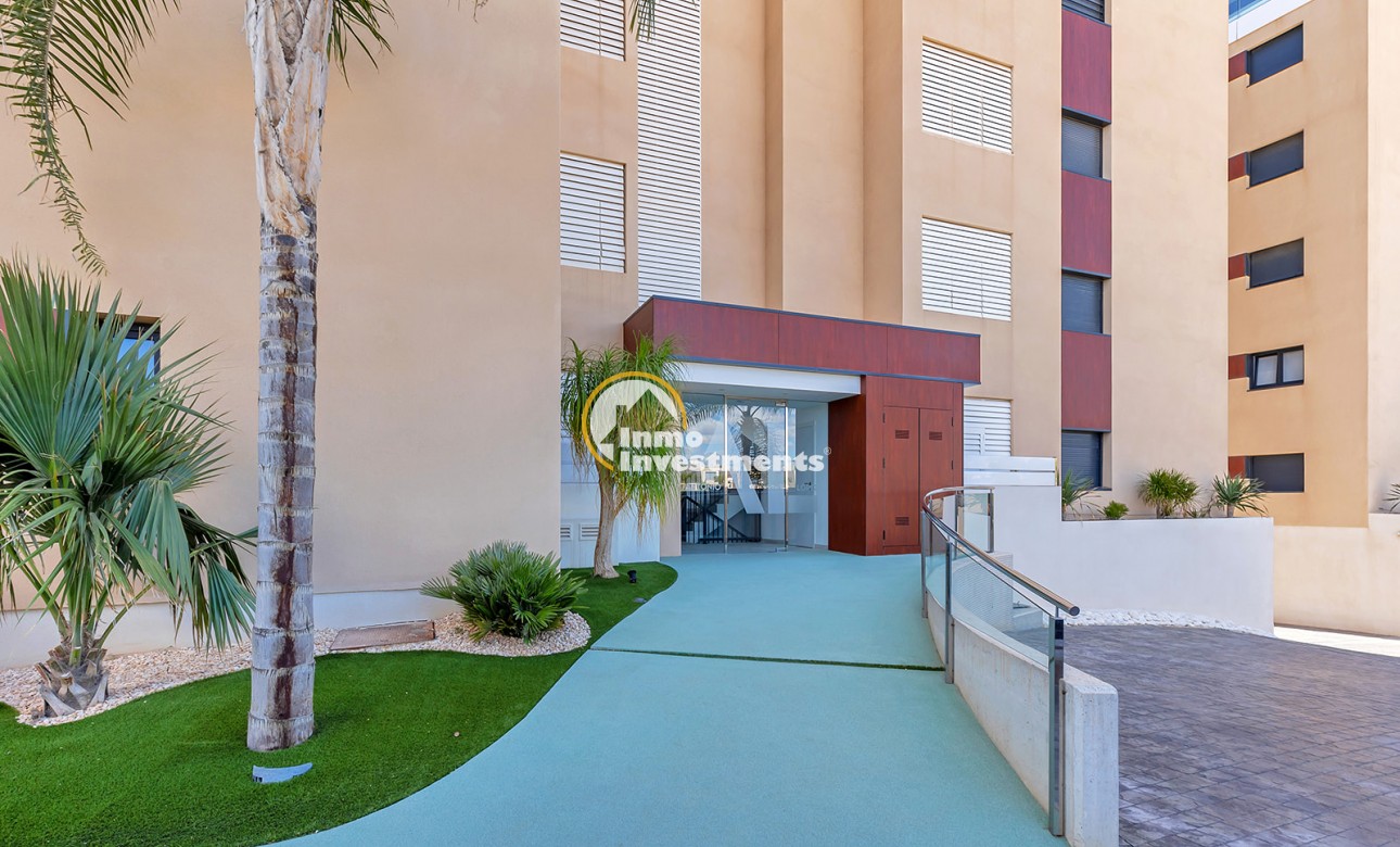 Resale - Apartment - Mil Palmeras - Beach