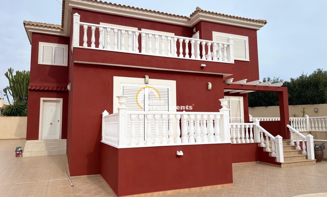 Resale - Villa - Torrevieja - Aguas Nuevas