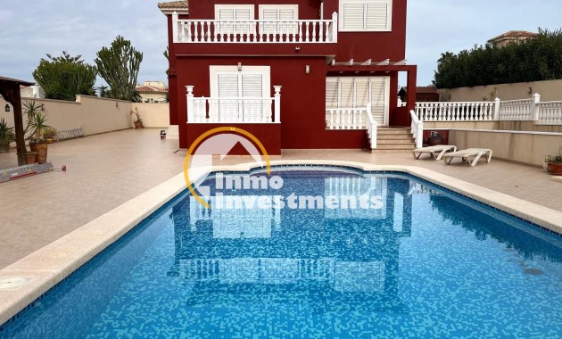 Resale - Villa - Torrevieja - Aguas Nuevas