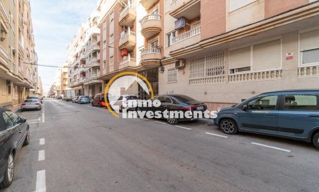 Resale - Apartment - Torrevieja - Torrevieja Centre