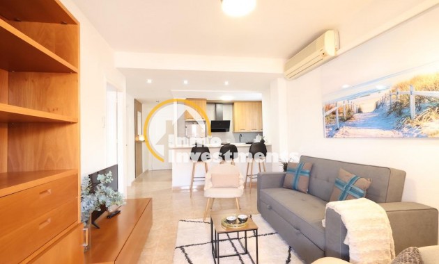 Resale - Apartment - Torrevieja - Torrevieja Centre