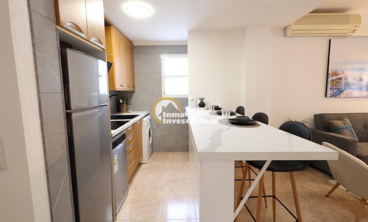 Resale - Apartment - Torrevieja - Torrevieja Centre